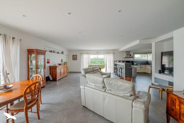 Maison à vendre |  Saint-Loubès |  6 pièces | 175 m²