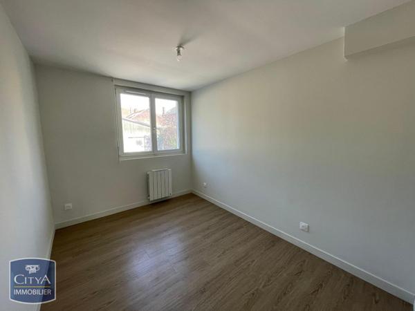 Appartement à louer 4 pièces 74.38m²