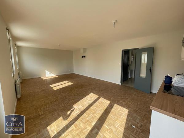 Appartement à louer 4 pièces 74.38m²