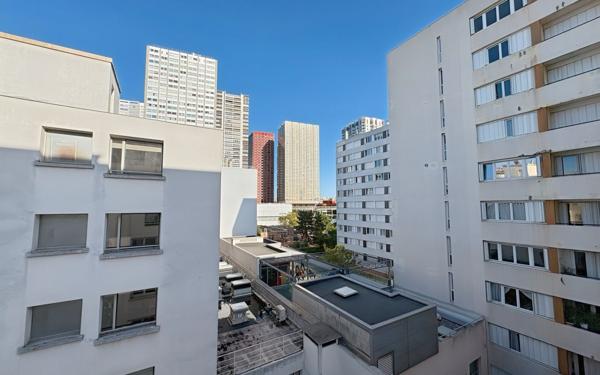 Appartement à louer    3 pièces • 51,07 m2 Paris 15