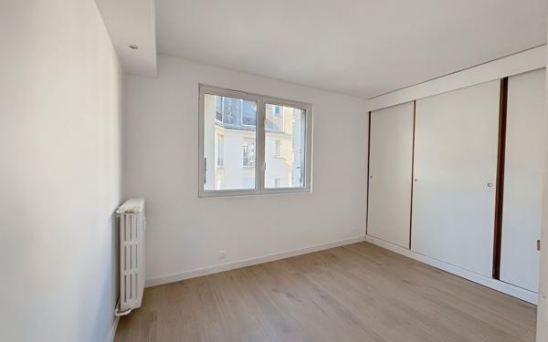 Appartement à louer    3 pièces • 51,07 m2 Paris 15