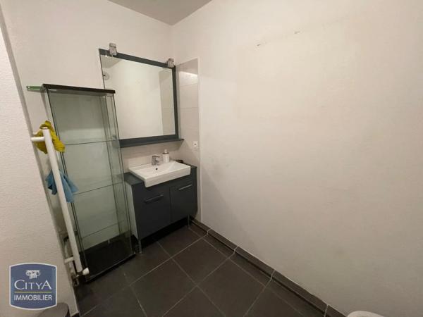 Appartement à louer 2 pièces 54.78m² Toulon (83100)