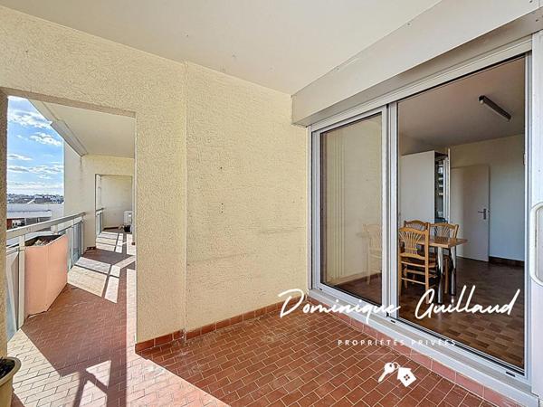 Nîmes-Notre Dame-Appartement 5 pièces 120 m2 avec loggia balcon terrasse 21 m² / Garage / 2 parkings /Cave