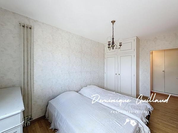 Nîmes-Notre Dame-Appartement 5 pièces 120 m2 avec loggia balcon terrasse 21 m² / Garage / 2 parkings /Cave