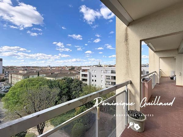 Nîmes-Notre Dame-Appartement 5 pièces 120 m2 avec loggia balcon terrasse 21 m² / Garage / 2 parkings /Cave