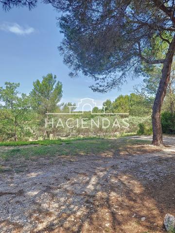 Ventabren (13122) Entre oliviers garrigue et pinède à 12 minutes d'Aix