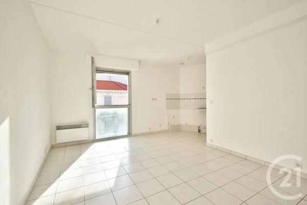 Appartement F1 à vendre  1 pièce - 27,04 m 2   ANTIBES  - 06
