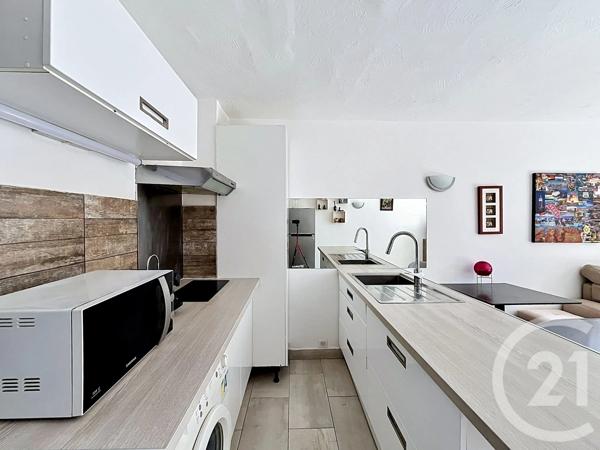 Appartement F1 à vendre  1 pièce - 27,04 m 2   ANTIBES  - 06