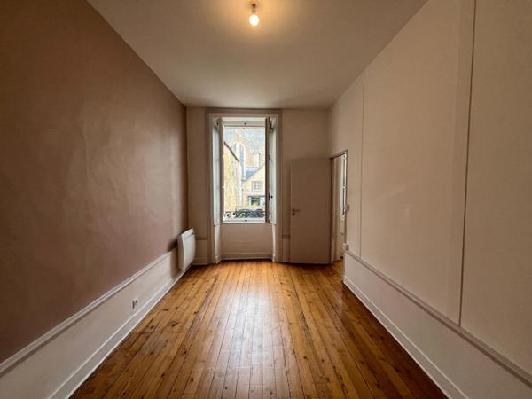 Appartement T2 - Laval - Centre ville rive droite