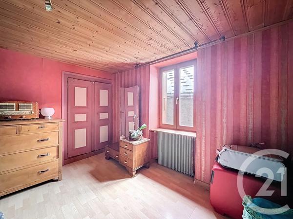 Maison à vendre  6 pièces - 136,88 m 2   TANINGES  - 74