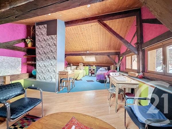 Maison à vendre  6 pièces - 136,88 m 2   TANINGES  - 74