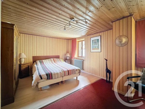 Maison à vendre  6 pièces - 136,88 m 2   TANINGES  - 74