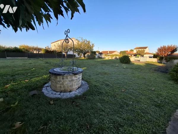 Terrain à bâtir  de 739 m² - non viabilisé - dans un lotissement à SAUJON