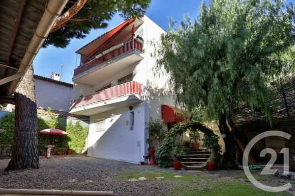 Maison à vendre  6 pièces - 222 m 2   BIOT  - 06
