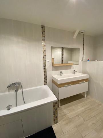 Maison St Denis De L'hotel 6 pièce(s) 167 m2