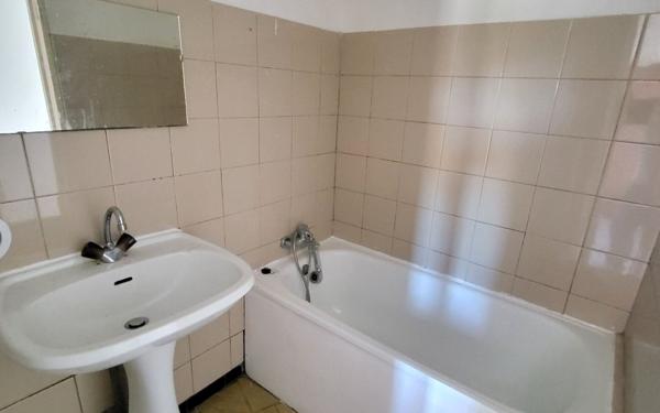 Appartement à louer    2 pièces • 43,28 m2 Joyeuse