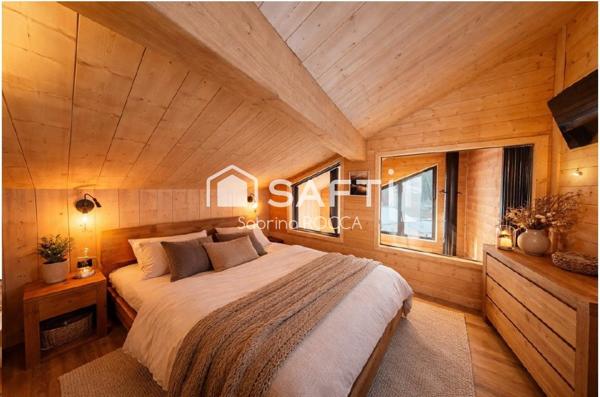 LA PLAGNE – CHALET INDIVIDUEL 118 m² – 6 CHAMBRES – ESPACE BIEN-ÊTRE – SKIS AUX PIEDS – DOMAINE SKIABLE PARADISKI