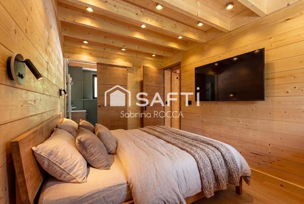 LA PLAGNE – CHALET INDIVIDUEL 118 m² – 6 CHAMBRES – ESPACE BIEN-ÊTRE – SKIS AUX PIEDS – DOMAINE SKIABLE PARADISKI
