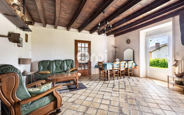 Maison à vendre    6 pièces • 149,07 m2 Saint-Laurent-sur-Gorre