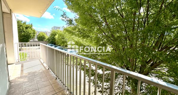 Location Appartement 3 pièces 75.07 m² - Vénissieux 69200