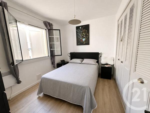 Appartement F3 à vendre  3 pièces - 59 m 2   ST CYR SUR MER  - 83
