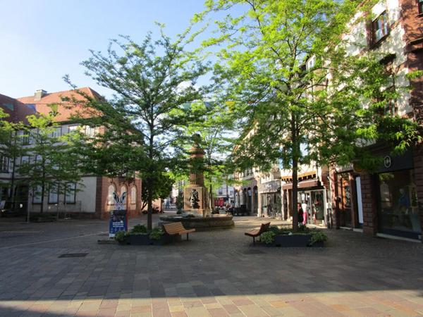 67500 HAGUENAU -  FONDS DE  BIJOUTERIE FANTAISIE