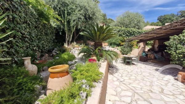 Maison à vendre  6 pièces - 134,50 m 2   SIX FOURS LES PLAGES  - 83