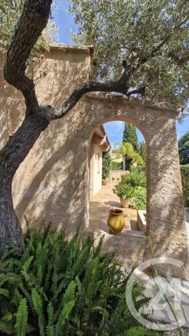 Maison à vendre  6 pièces - 134,50 m 2   SIX FOURS LES PLAGES  - 83