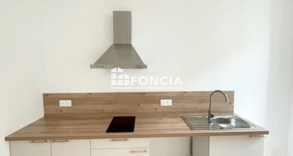 Location Appartement 2 pièces 37.8 m² - Saint-étienne 42000