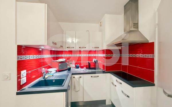 Appartement à louer    1 pièce •  La Londe-les-Maures