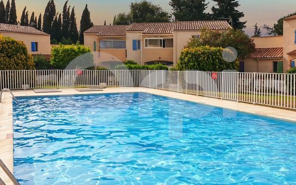 Appartement à louer    1 pièce •  La Londe-les-Maures