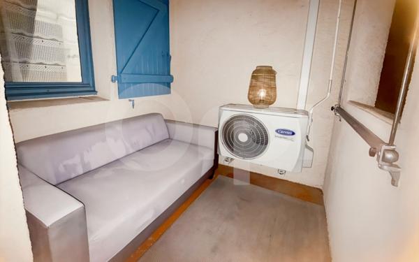 Appartement à louer    1 pièce •  La Londe-les-Maures