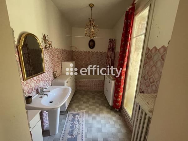 Maison 9 pièces - 258 m²