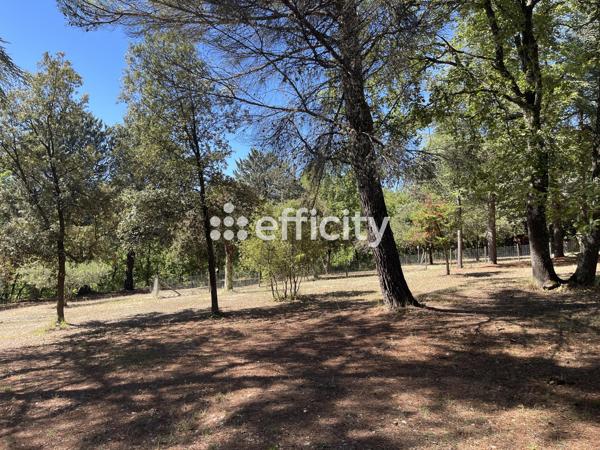 Maison 9 pièces - 258 m²