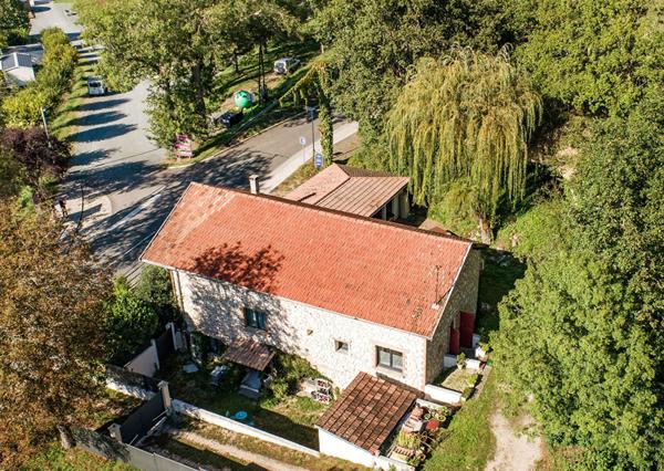 Cahuzac Sur Vere. Belle maison en pierre