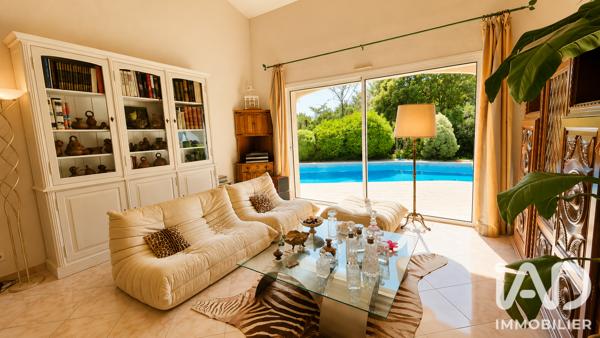 Maison à vendre 6 pièces 186 m² Nîmes