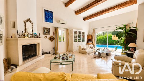 Maison à vendre 6 pièces 186 m² Nîmes
