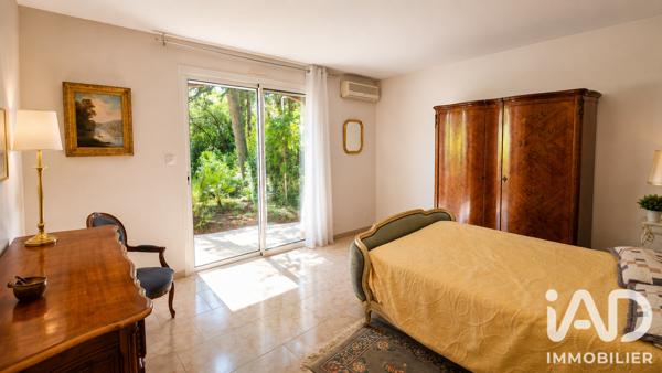 Maison à vendre 6 pièces 186 m² Nîmes