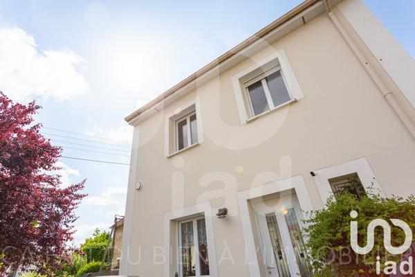 Maison à vendre 6 pièces 134 m² Saint-Leu-la-Forêt