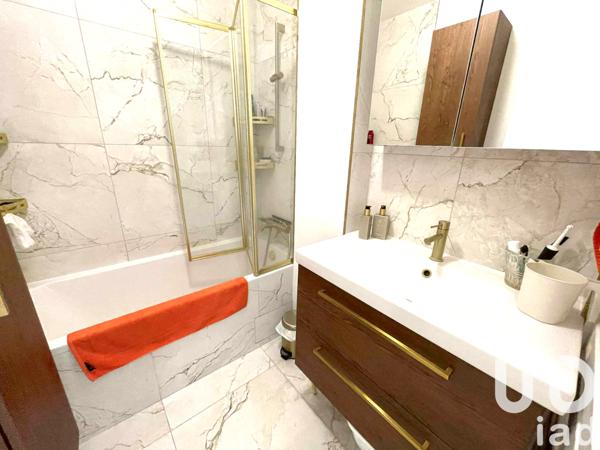 Appartement à vendre 3 pièces 65 m² Courbevoie