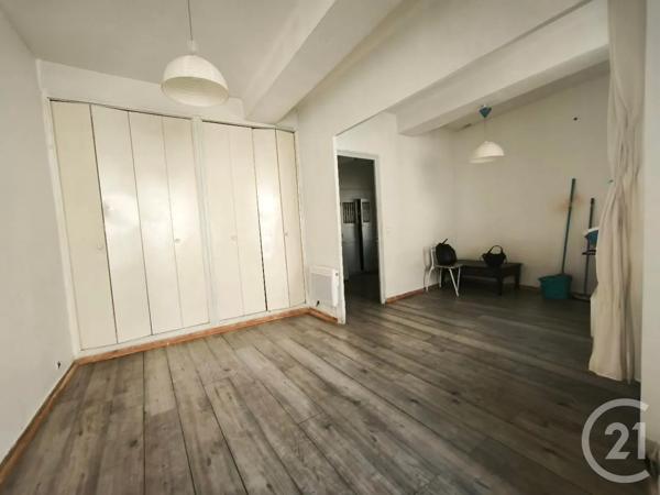 Appartement F1 à vendre  1 pièce - 30,29 m 2   NIMES  - 30