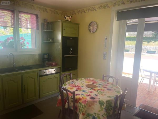 Maison de ville à vendre à Bort-les-Orgues en Corrèze (19110), ref : M45