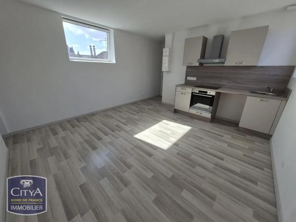 Appartement à louer 2 pièces 49.44m² Cambrai (59400)