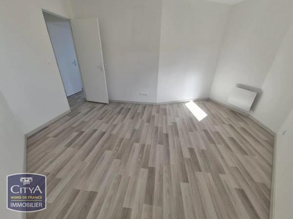Appartement à louer 2 pièces 49.44m² Cambrai (59400)