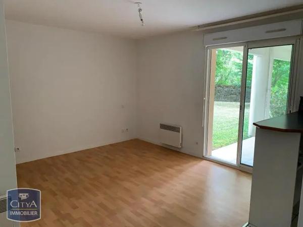 Appartement à louer 1 pièce 25.61m² Pau (64000)