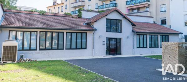 Murs commerciaux  à vendre 615 m² Lyon 8