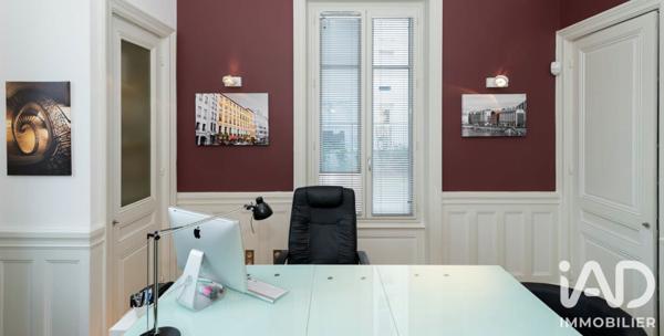 Murs commerciaux  à vendre 615 m² Lyon 8