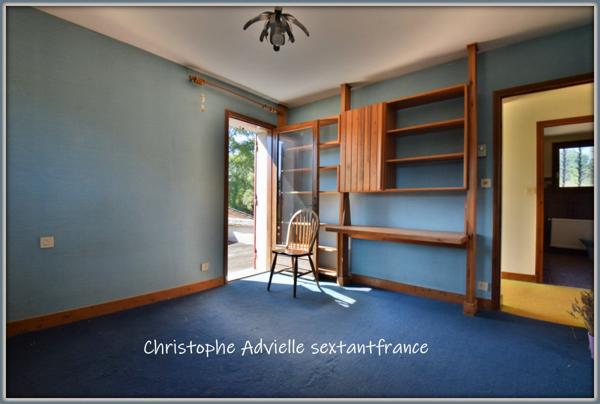 Bergerac, villa d'architecte 280 M2 habitables , double garage, grande piscine sur 4.4 Ha de parc, environnement exceptionnel