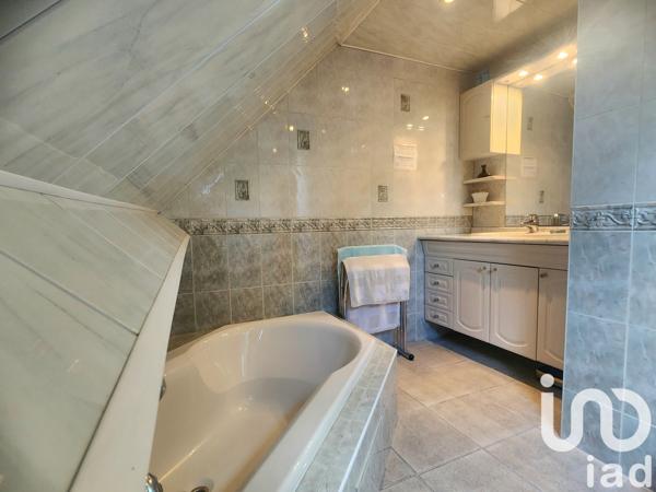 Maison à vendre 7 pièces 160 m² Lamorlaye