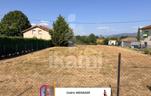 Terrain de 3 730 m²